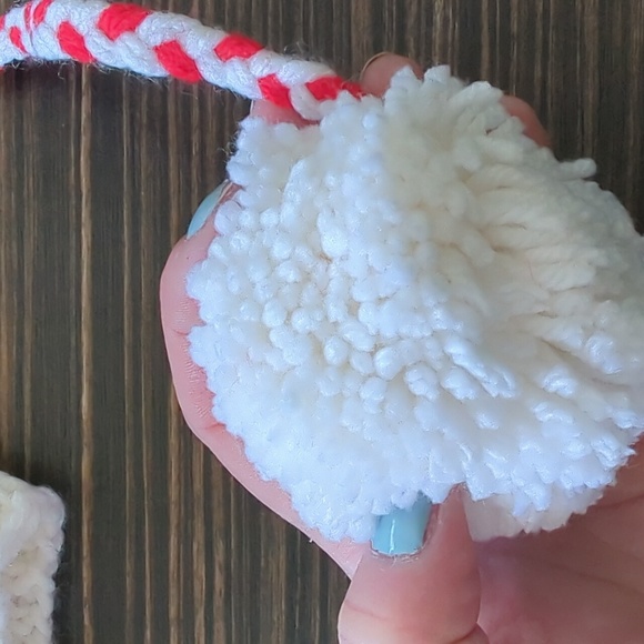 Kid knitted Christmas hat - Picture 4 of 4